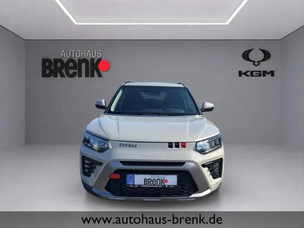 KGM Tivoli Nomad+ 1.5 2WD *LED/SHZ/RFK/App/PDC* null-photo-8