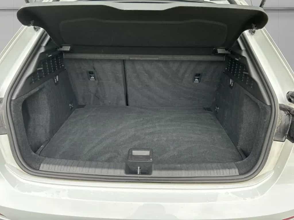 Audi A3 Sportback 30 TDI S tronic El. Panodach Navi D 04/2022-photo-14