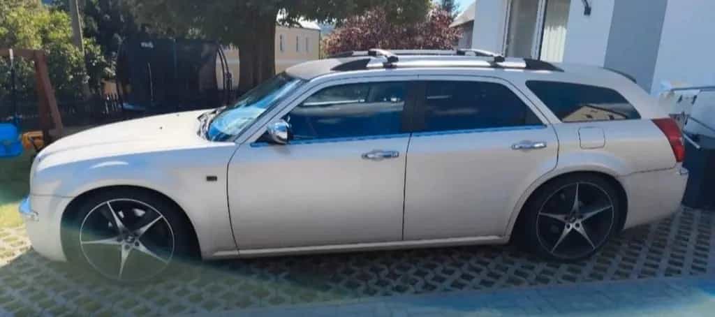 Chrysler 300C Touring 3.0 CRD Autom. V6 TÜV NEU! 06/2008-photo-3