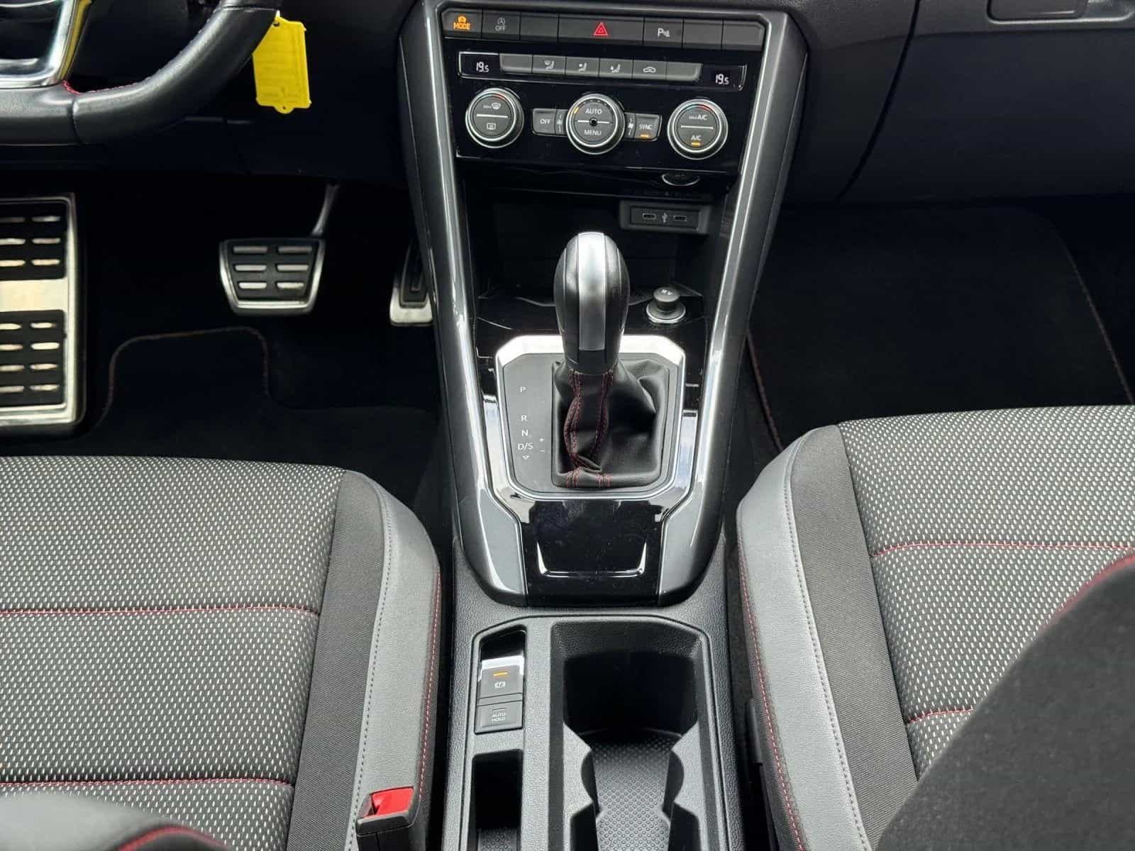 Volkswagen T-Roc 12/2021-photo-8