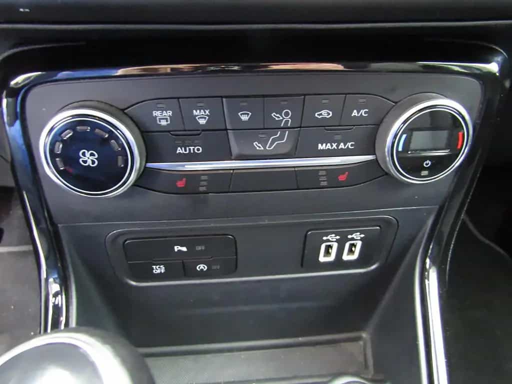 Ford EcoSport 1.0 EcoBoost Titanium BT ALU DAB USB 07/2019-photo-15