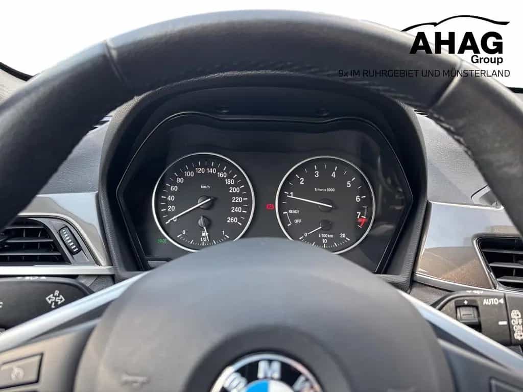 BMW X1 xDrive25i A xLine 12/2016-photo-10
