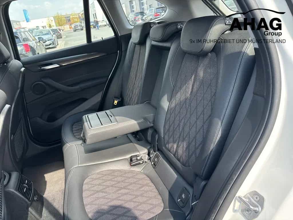 BMW X1 xDrive25i A xLine 12/2016-photo-12