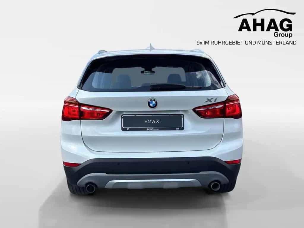 BMW X1 xDrive25i A xLine 12/2016-photo-4