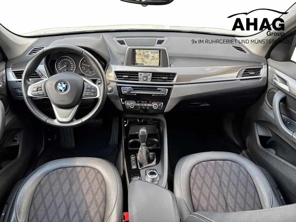 BMW X1 xDrive25i A xLine 12/2016-photo-8