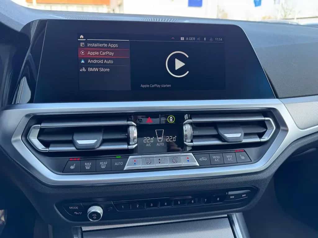 BMW 320 d Touring SportLine AHK Panorama ACC HIFI 01/2021-photo-17