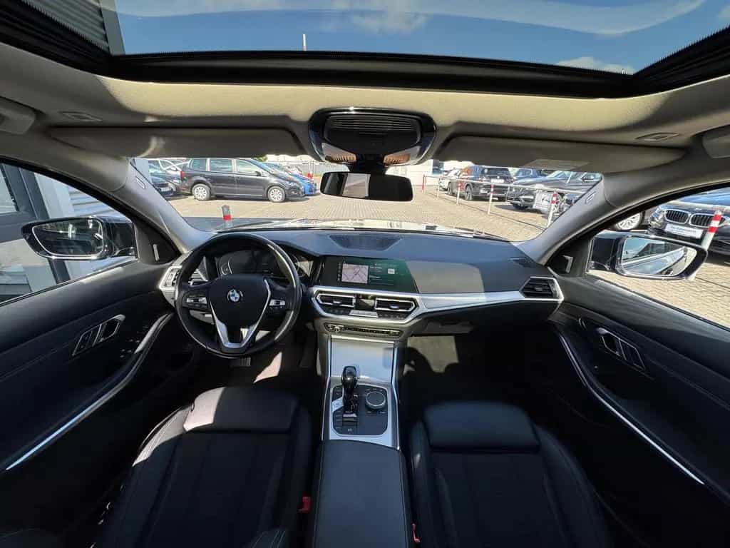 BMW 320 d Touring SportLine AHK Panorama ACC HIFI 01/2021-photo-5
