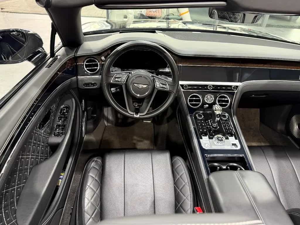 Bentley Continental GTC *First Edition*HUD*Matrix*B&O 08/2020-photo-28