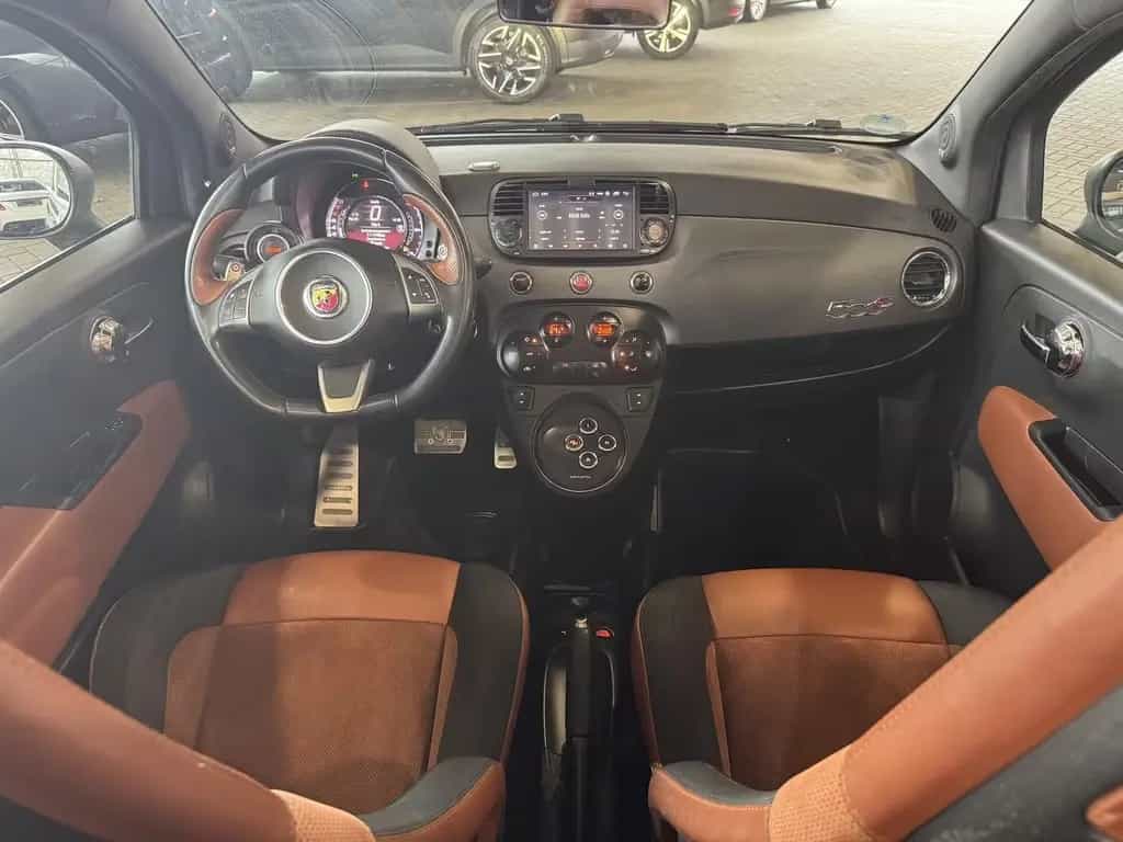 Abarth 500 Cabrio 595 C Competizione 12/2015-photo-15
