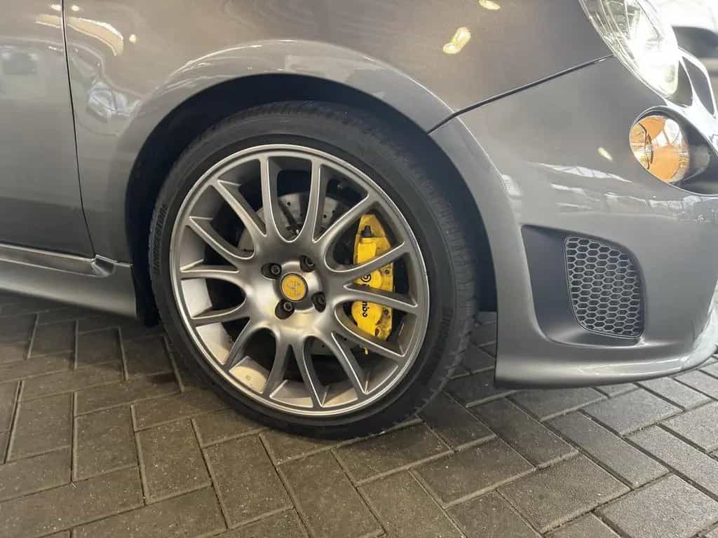 Abarth 500 Cabrio 595 C Competizione 12/2015-photo-18