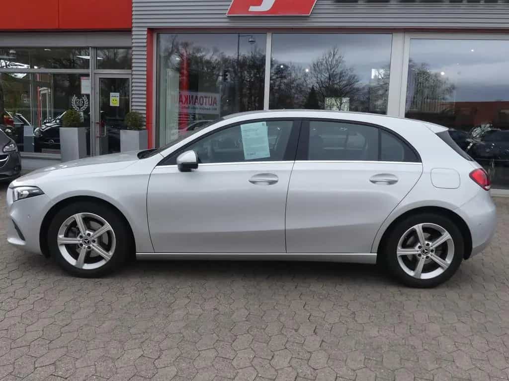 Mercedes-Benz A 200 Automatik Navi*LED*SHZ*PDC*ab 299€ 10/2018-photo-2