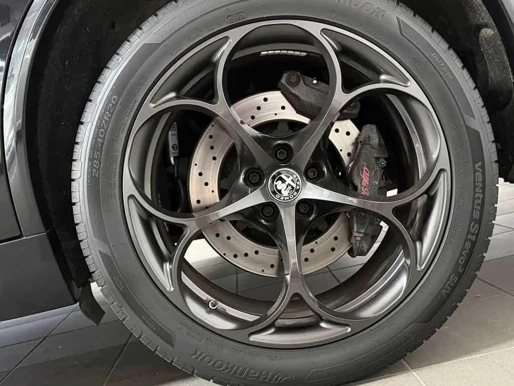 Alfa Romeo Stelvio Quadrifoglio Q4 | 1.Hand - Pano! 06/2019-photo-27