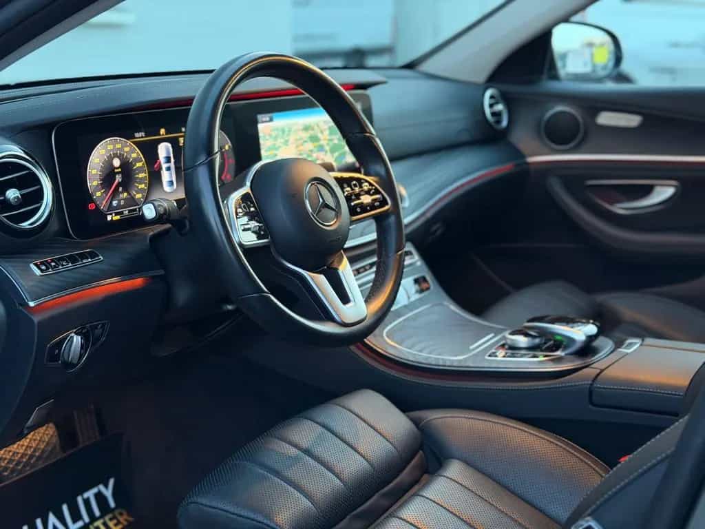 Mercedes-Benz E-Class 450 LUXURY V6 4Matic 9G*WIDESCREEN*DISTR+*360K 11/2019-photo-4