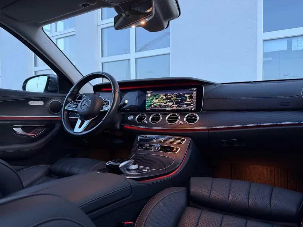 Mercedes-Benz E-Class 450 LUXURY V6 4Matic 9G*WIDESCREEN*DISTR+*360K 11/2019-photo-6