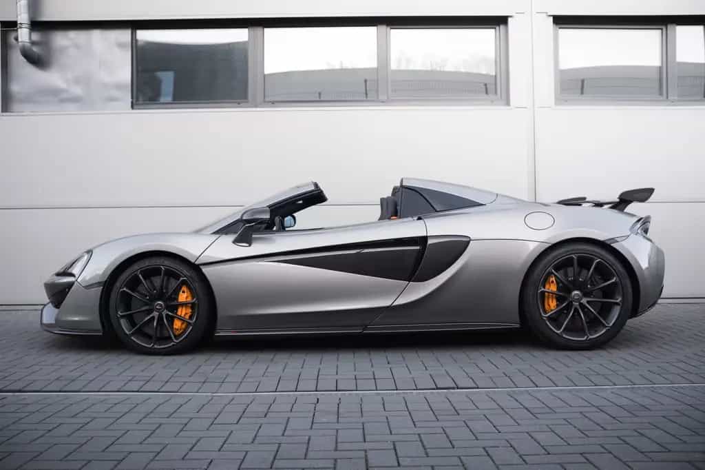 McLaren 570S Spider, Lift-el. Sitze-Kamera-B&W 07/2019-photo-0