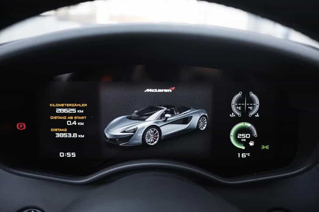 McLaren 570S Spider, Lift-el. Sitze-Kamera-B&W 07/2019-photo-12
