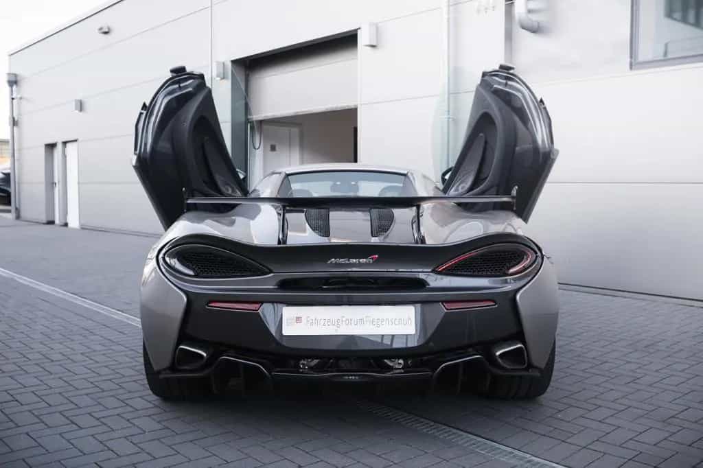 McLaren 570S Spider, Lift-el. Sitze-Kamera-B&W 07/2019-photo-22