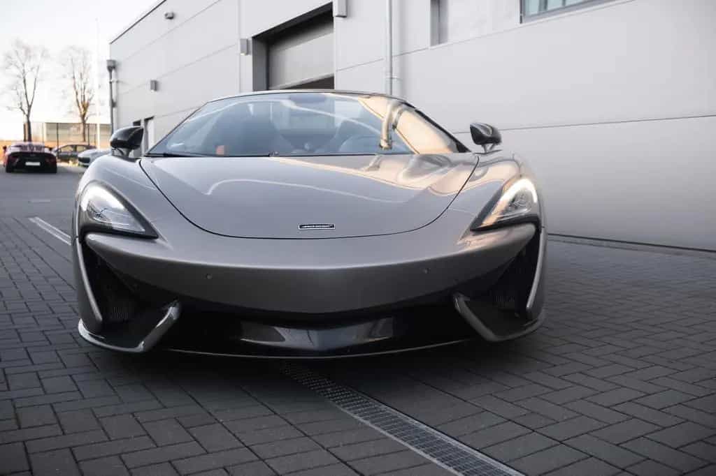McLaren 570S Spider, Lift-el. Sitze-Kamera-B&W 07/2019-photo-3