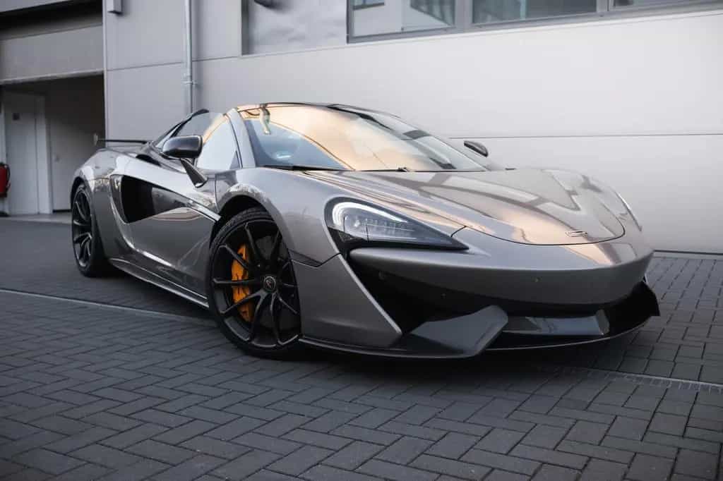 McLaren 570S Spider, Lift-el. Sitze-Kamera-B&W 07/2019-photo-5