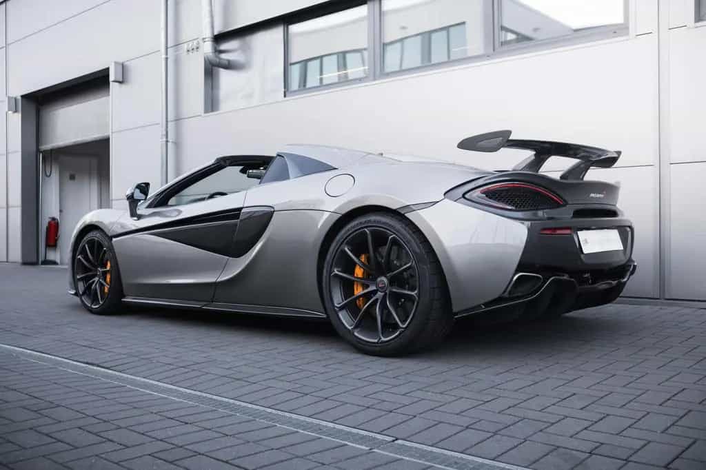 McLaren 570S Spider, Lift-el. Sitze-Kamera-B&W 07/2019-photo-6