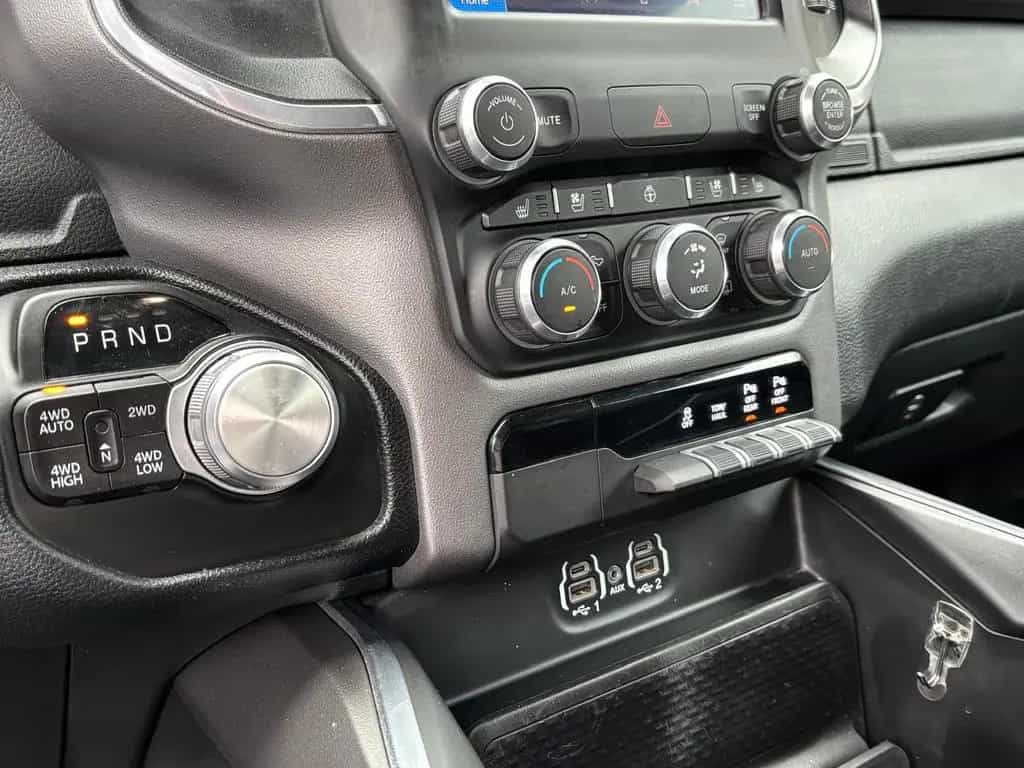 Dodge RAM 1500 5,7 Laramie LPG CrewCab LED AHK 08/2022-photo-23