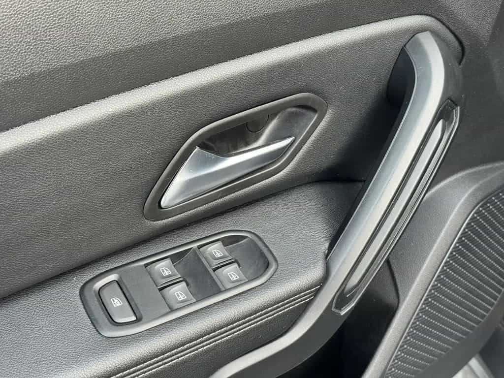 Dacia Duster II Prestige *2.HAND|ALLW.|AHK|RFK|TÜV* 05/2019-photo-18