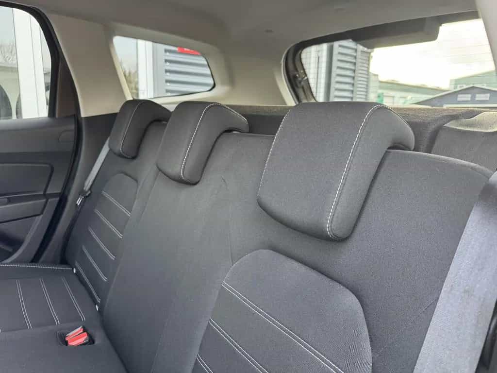 Dacia Duster II Prestige *2.HAND|ALLW.|AHK|RFK|TÜV* 05/2019-photo-28