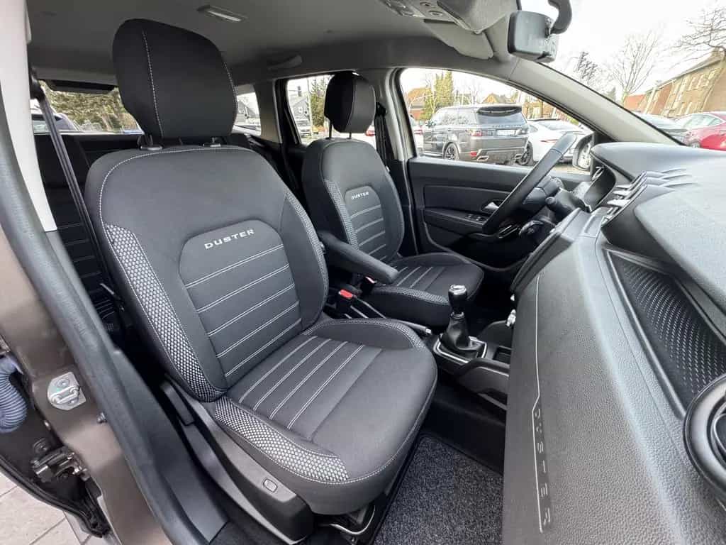 Dacia Duster II Prestige *2.HAND|ALLW.|AHK|RFK|TÜV* 05/2019-photo-32