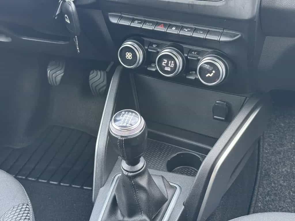 Dacia Duster II Prestige *2.HAND|ALLW.|AHK|RFK|TÜV* 05/2019-photo-41
