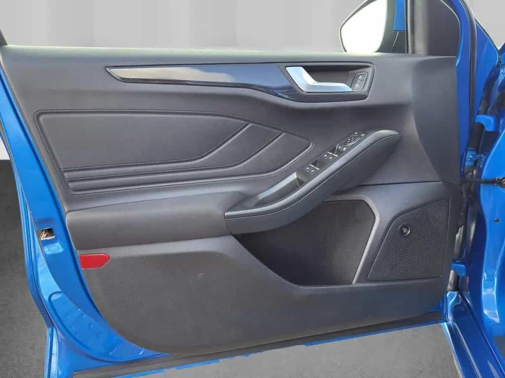 Ford Focus Turnier 1.5 EcoBoost ST-Line / LED NAV B&O 04/2019-photo-9