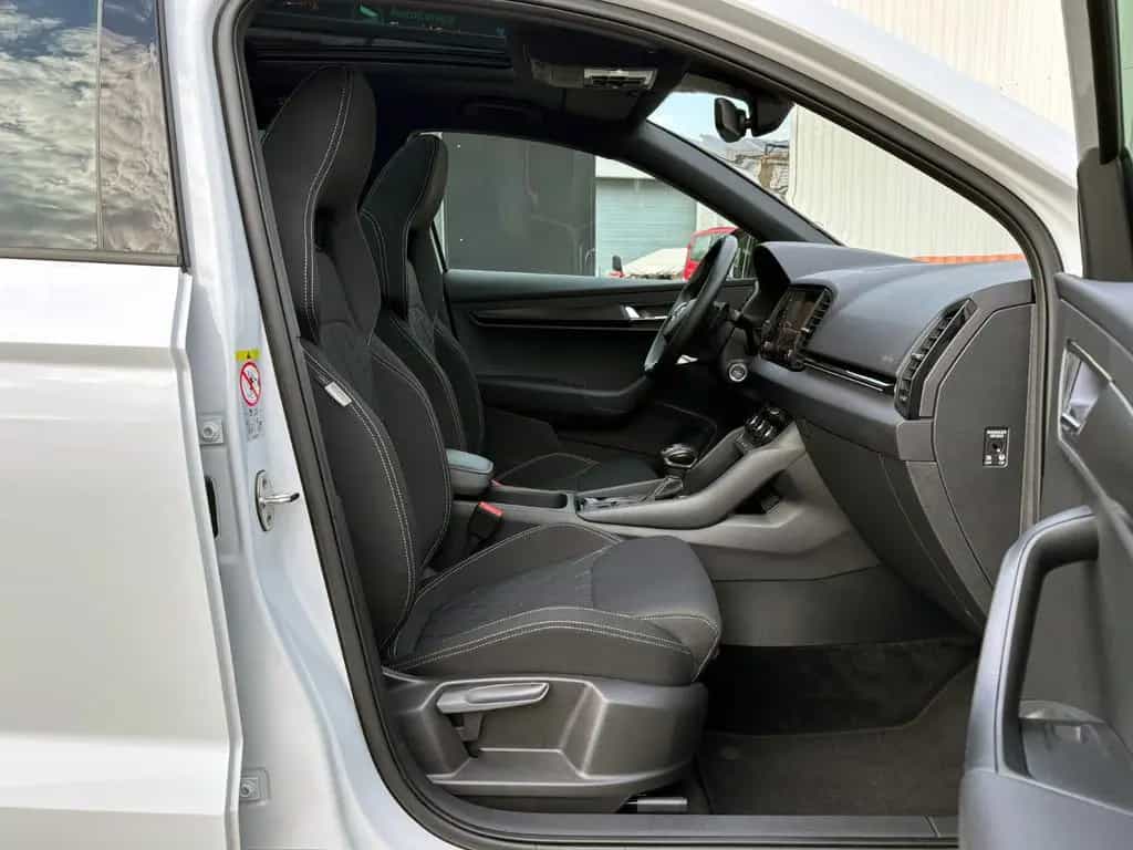 Skoda Karoq 1.5TSI DSG SPORTLINE ACC 360° PANO AHK LED 02/2021-photo-13