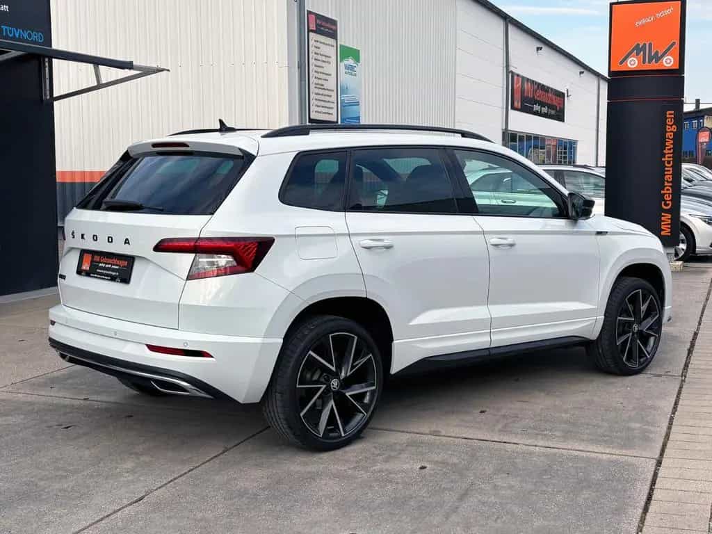 Skoda Karoq 1.5TSI DSG SPORTLINE ACC 360° PANO AHK LED 02/2021-photo-18