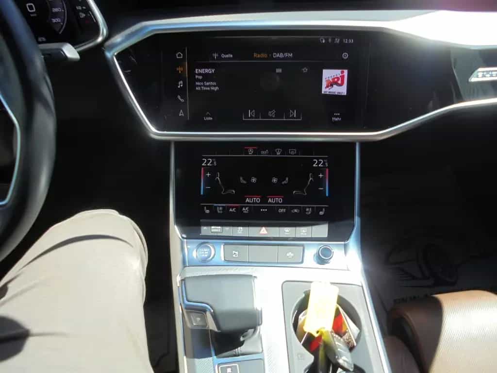Audi A6 Lim. 45 TDI quattro Design Aut. ~ 107.000 km 04/2020-photo-24