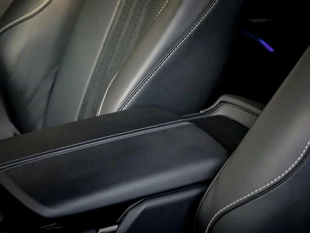 Aston Martin DBX 4.0 V8 DBX707 01/2025-photo-31