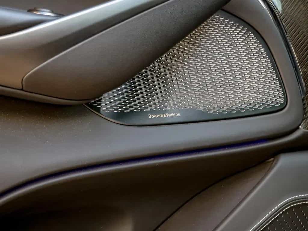 Aston Martin DBX 4.0 V8 DBX707 01/2025-photo-33