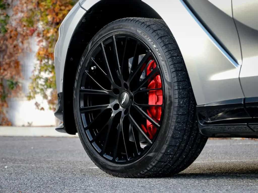 Aston Martin DBX 4.0 V8 DBX707 01/2025-photo-5