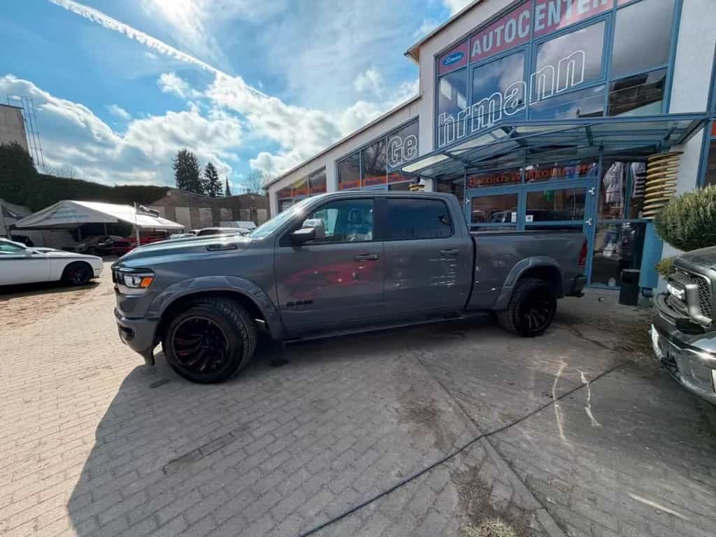 Dodge RAM 1500 Hemi Laramie"Crew-Cab" Long-Bed"Lachant 01/2019-photo-1