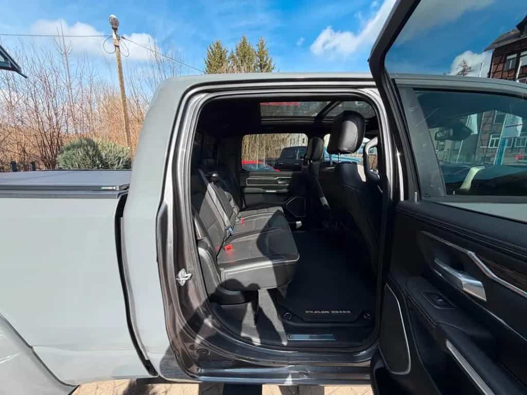 Dodge RAM 1500 Hemi Laramie"Crew-Cab" Long-Bed"Lachant 01/2019-photo-17