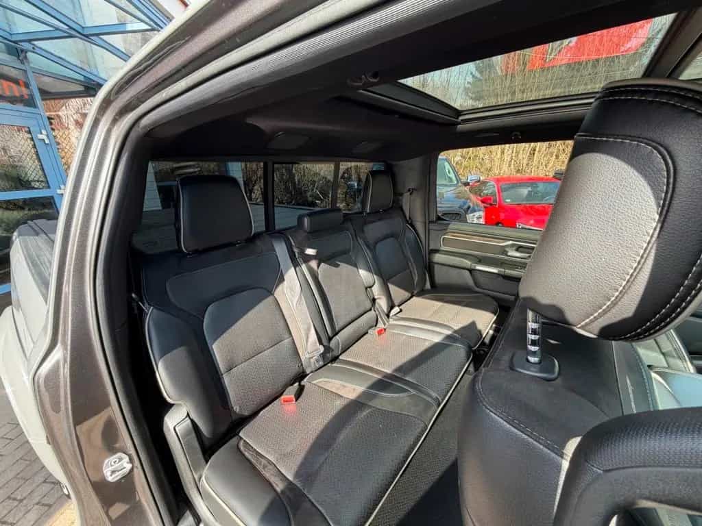 Dodge RAM 1500 Hemi Laramie"Crew-Cab" Long-Bed"Lachant 01/2019-photo-19