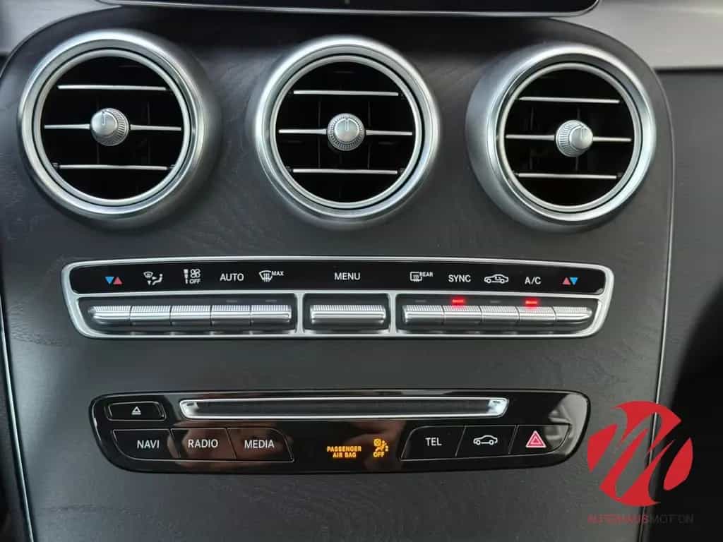 Mercedes-Benz C-Class 180 Coupe AMG Night Edition Pano Navi Kamera L 04/2018-photo-23