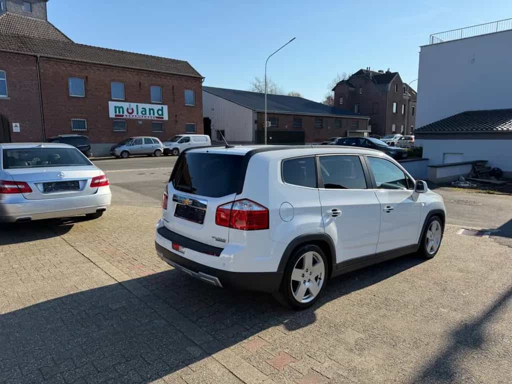 Chevrolet Orlando LTZ PANO Navi Sitzhz 7-Sitz Kamera Tempo 09/2013-photo-3