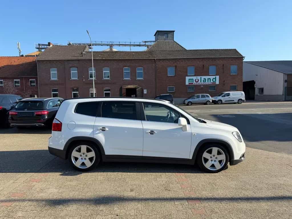 Chevrolet Orlando LTZ PANO Navi Sitzhz 7-Sitz Kamera Tempo 09/2013-photo-4