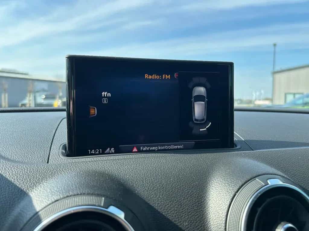 Audi A3 35 TDI Sportback s-tronic Navi Leder Xenon 07/2020-photo-19