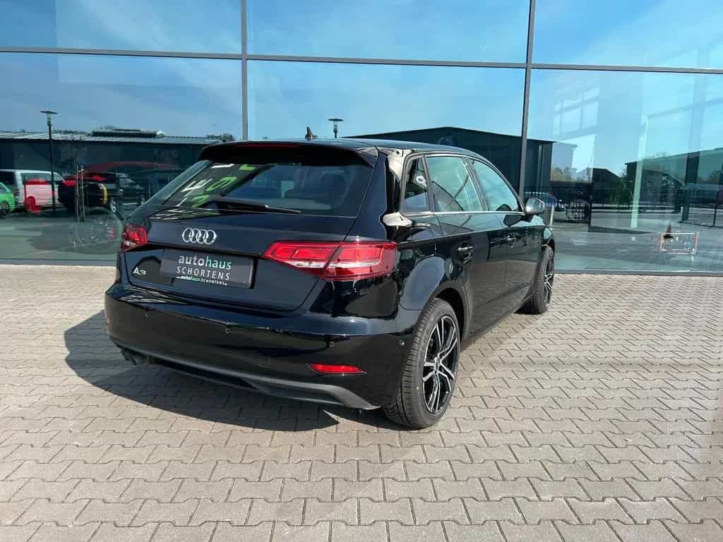 Audi A3 35 TDI Sportback s-tronic Navi Leder Xenon 07/2020-photo-3