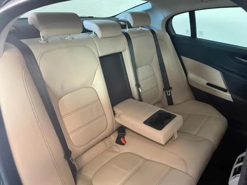 Jaguar XE 20t*1.HAND*S.HEFT*V-LEDER* 10/2016-photo-20