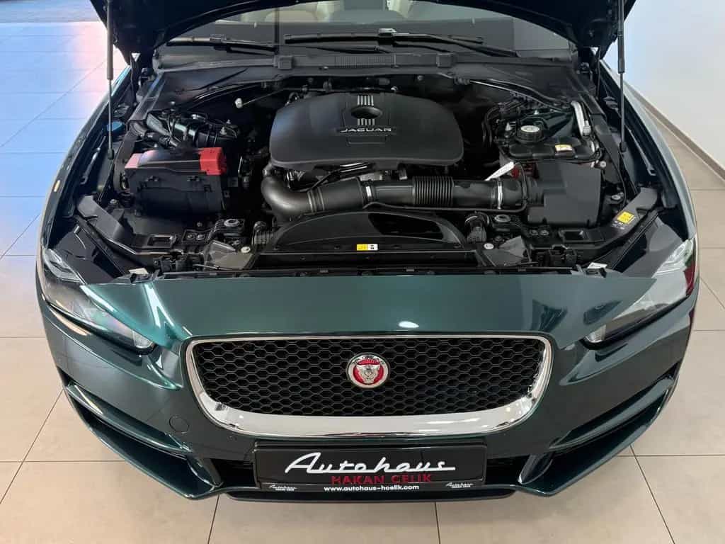 Jaguar XE 20t*1.HAND*S.HEFT*V-LEDER* 10/2016-photo-22