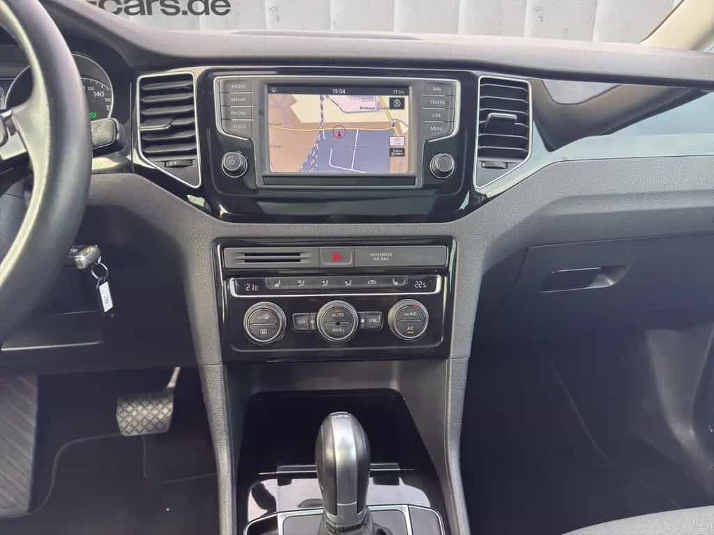 Volkswagen Golf Sportsvan VII Highline*Autom*Pano*Cam*ACC 05/2017-photo-14