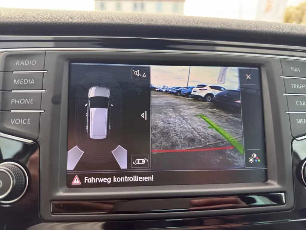 Volkswagen Golf Sportsvan VII Highline*Autom*Pano*Cam*ACC 05/2017-photo-19