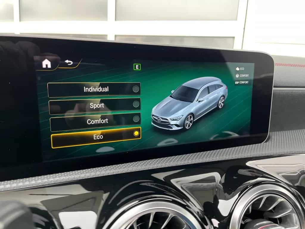 Mercedes-Benz CLA-Class 220 Shooting Brake Aut. AMG-L PANO LED 8FACH 09/2019-photo-32