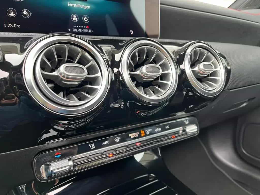 Mercedes-Benz CLA-Class 220 Shooting Brake Aut. AMG-L PANO LED 8FACH 09/2019-photo-33